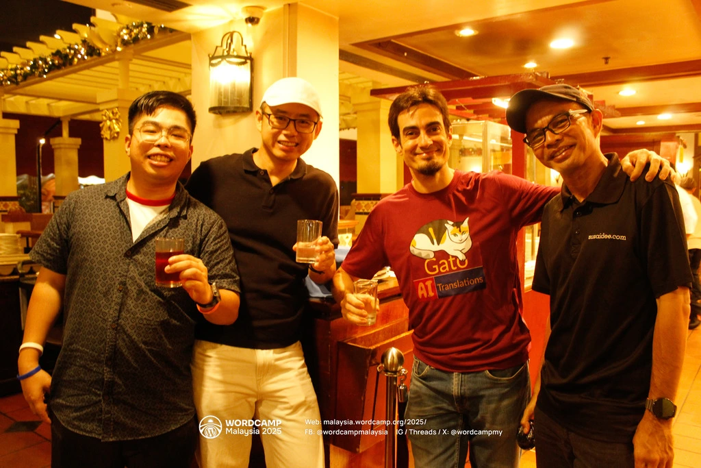 스피커 파티에서 Leo와 WordCamp Malaysia 운영진 Dee, Ben, YL
